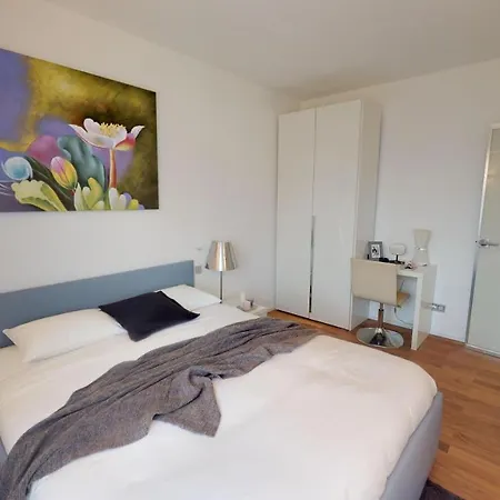 Апартаменты Visionapartments Rotachstrasse - Contactless Check-in *